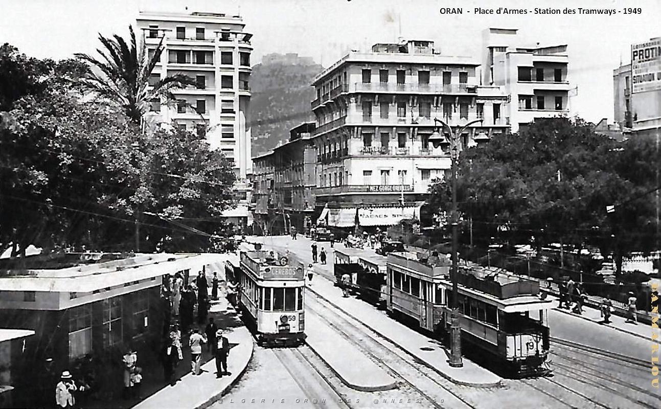 Oran - Place d'Armes - Station Trams - 1949.jpg